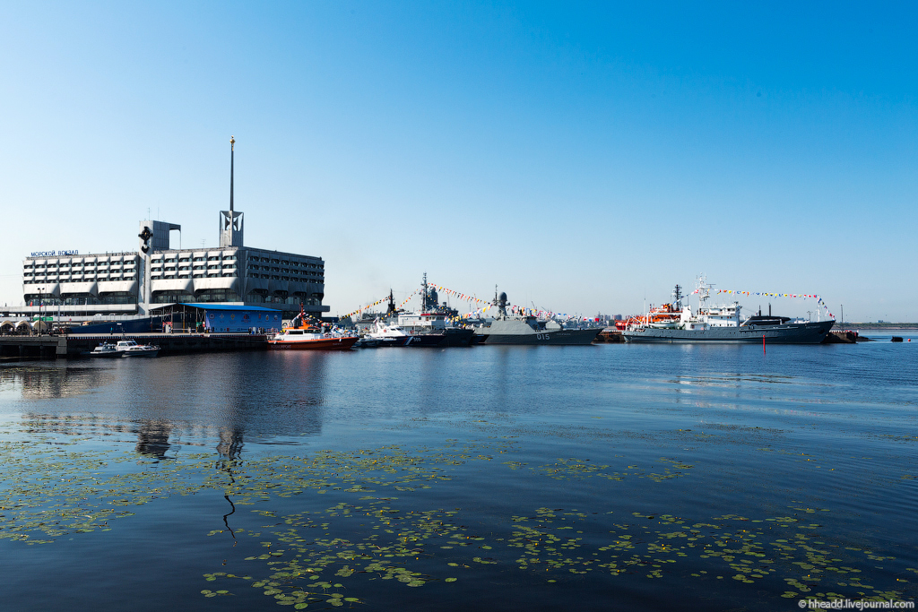 Адрес: Большой В.О. пр., 103, Санкт-Петербург
Телефон: 8 (812) 240-40-40